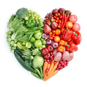 Frisches Obst und GemĂŒse in Herzform fĂŒr gesunde KitaErnĂ€hrung Frisches Obst und GemĂŒse in Herzform fĂŒr gesunde KitaErnĂ€hrung